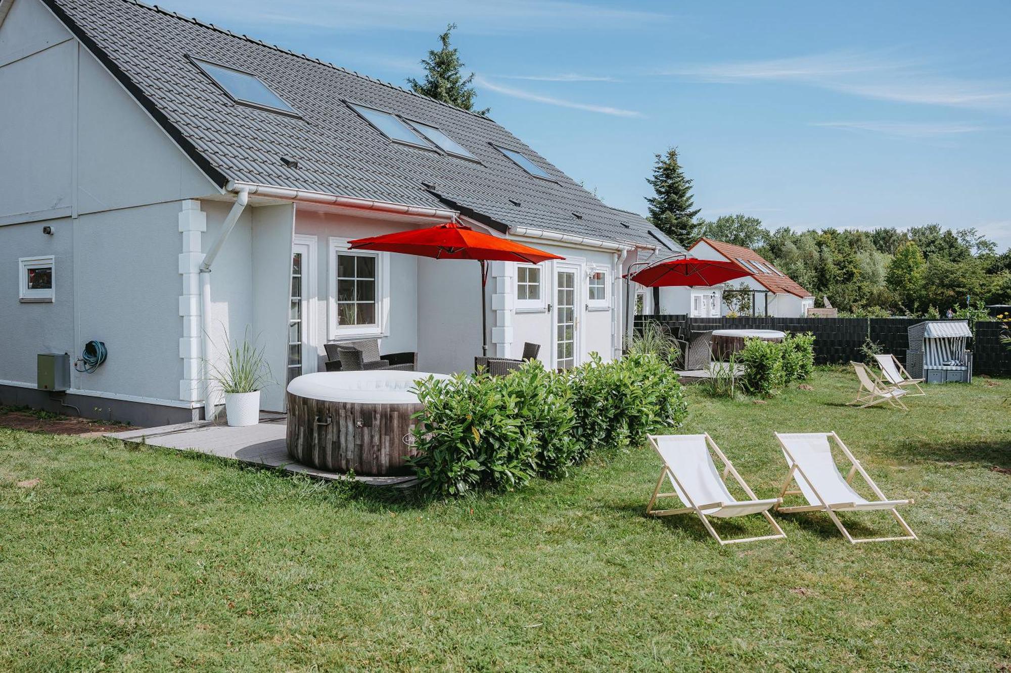 Ferienhaeuser Insel Usedom Haus Samara 8 - Blick Aufs Achterwasser! Whirlpool Und Sauna Lutow Εξωτερικό φωτογραφία